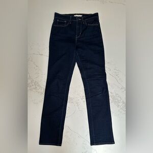 Levi's 724 high rise Dark Blue Straight Leg Women's Jeans 28 x 32